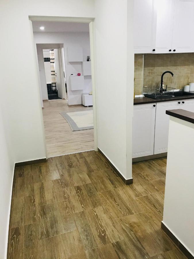 Comfy Apartment - Free Private Parking,Ac,Wi-Fi Carei Exteriér fotografie